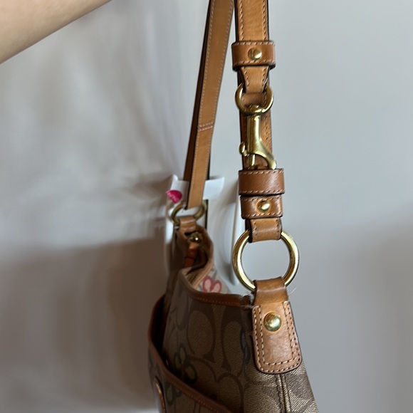 COACH Peyton Signature Clover Hobo/Crossbody bag - Picture 7 of 15